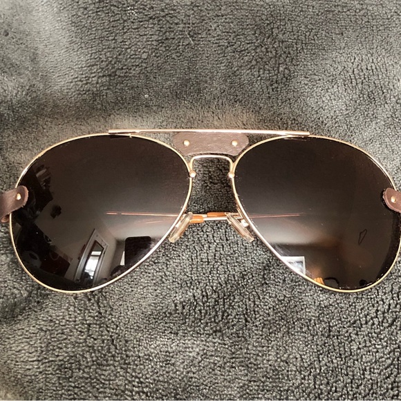 Chloe Accessories Authentic Designer Chloe Aviator Gold Rim